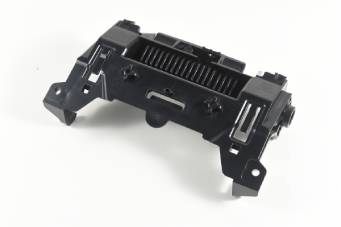 如何避免成型精密塑料注塑零件上出現(xiàn)黑點(diǎn)？