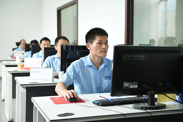 模具制造與設(shè)計 模具制造與設(shè)計