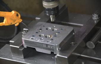 模具加工與模具制造：技術(shù)之路，如何選擇？